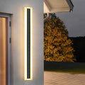 Outdoor wall lamp