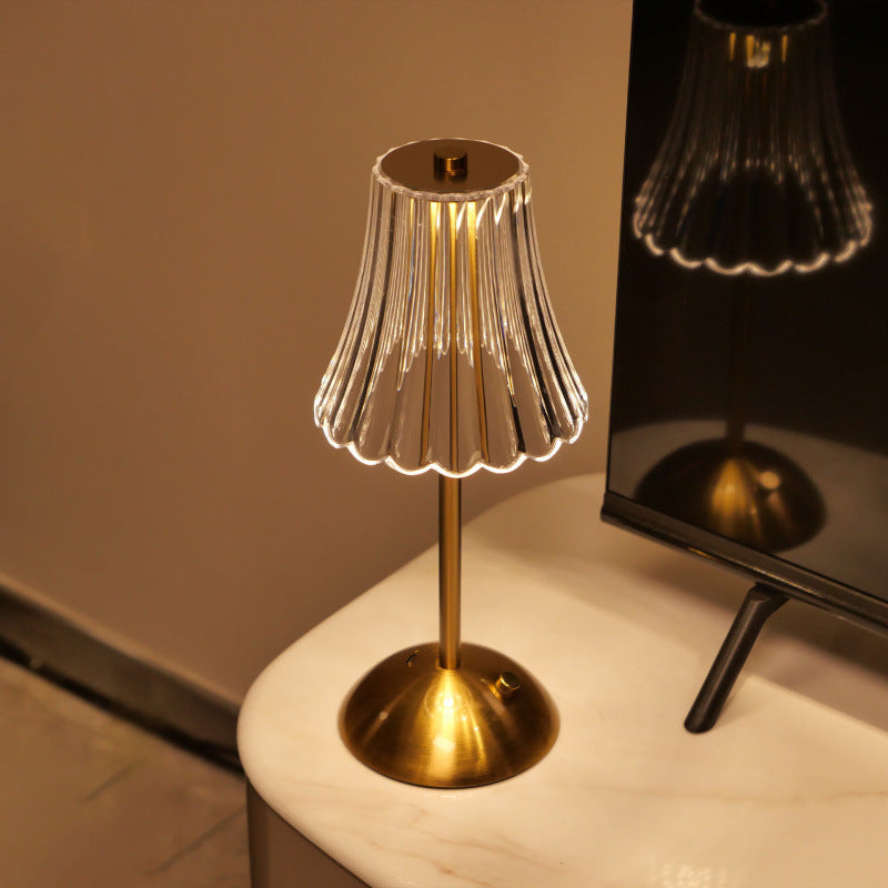 Antique bronze rechargeable desk lamp